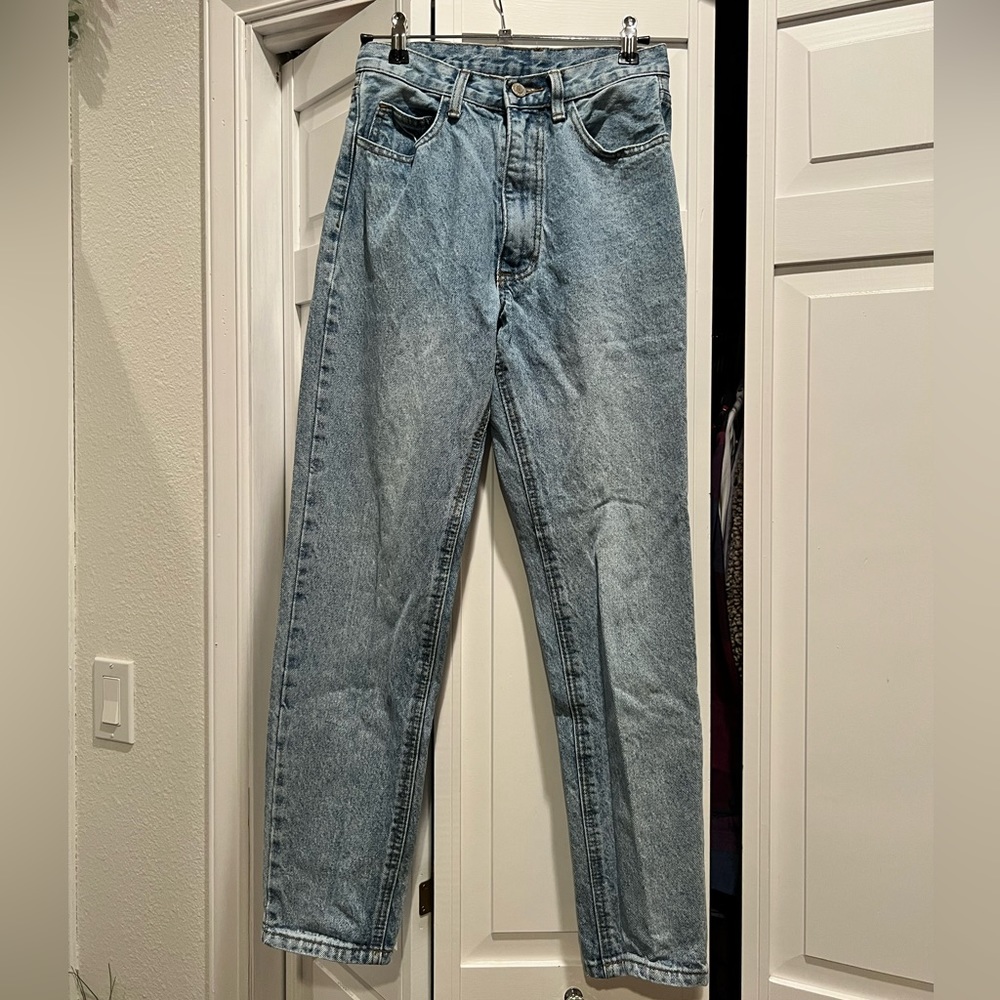 J Galt/ Brandy Melville Skinny Straight Jean Size M